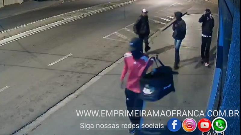 Parece Mat Ria Repetida Mas N O Dep Sito De Bebidas Alvo De