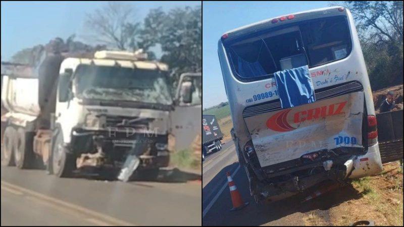 Ônibus da Delegação da Francana se envolve em acidente na BR-153, em São José do Rio Preto