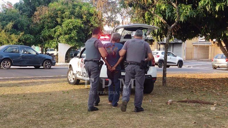 Mulher é pisoteada dentro de ônibus após possível tentativa de roubo