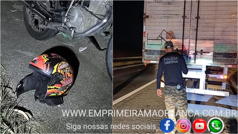 Motociclista fica ferido após colidir em traseira de caminhão em rodovia de Franca