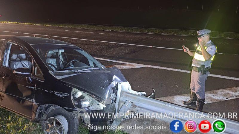 Mulher é socorrida inconsciente após se envolver em acidente em rodovia de Franca