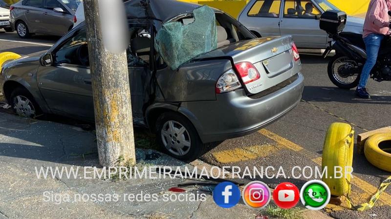 Motorista sai praticamente ileso após se envolver em um grave acidente em Franca