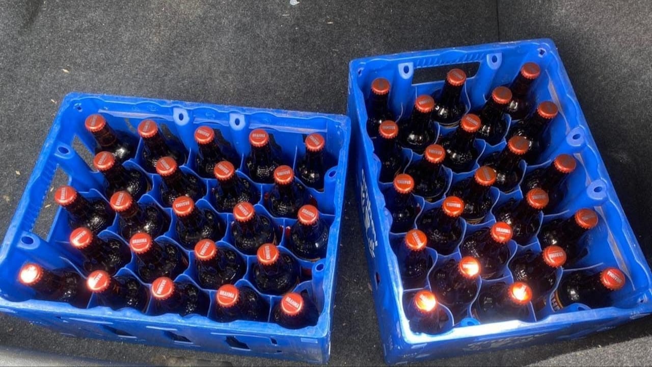 Polícia Militar prende ladrão minutos após furtar caixas de cerveja em mercearia em Franca