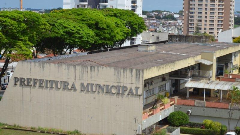 Repartições municipais fecham no feriado e retomam atendimento na segunda