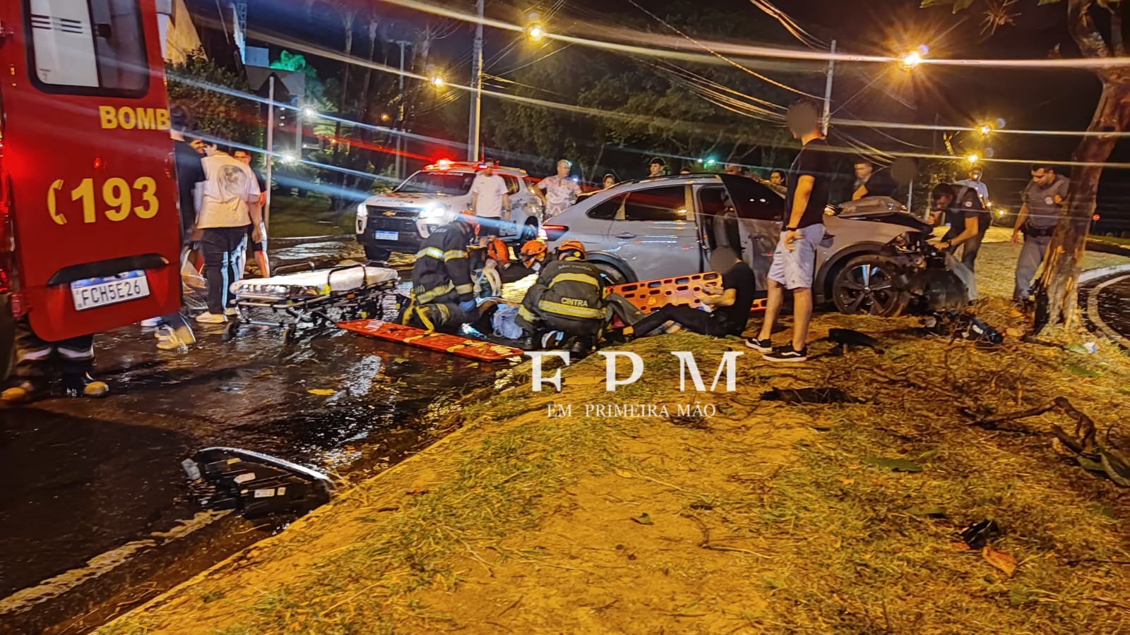 Quatro jovens ficaram feridas em um grave acidente em avenida de Franca 