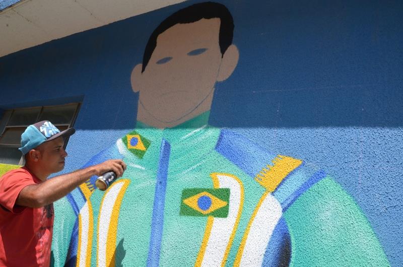 Vestiários do Poliesportivo recebem artes em grafite