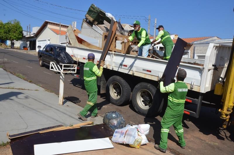 Bairros da Região Oeste recebem ‘Arrastão da Limpeza’ neste sábado