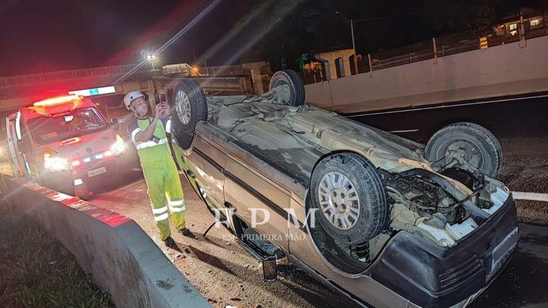 Motorista foge após causar capotamento e deixar idoso ferido em Franca 