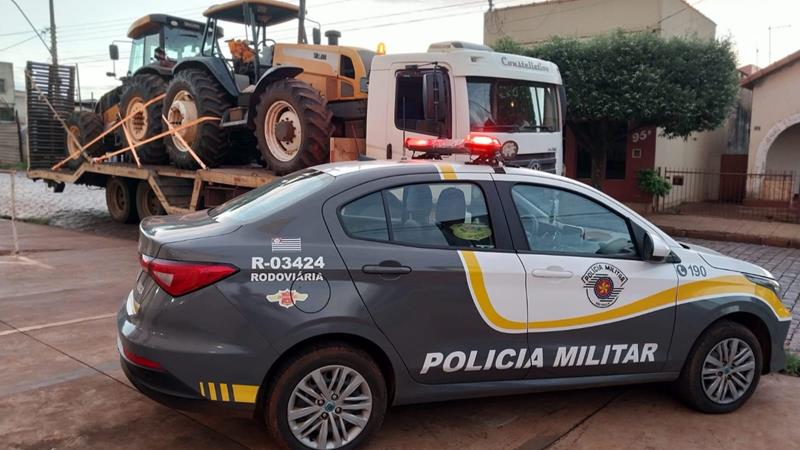 Tratores furtados avaliados em quase 400 mil são recuperados pelo policiamento rodoviário em Ituverava