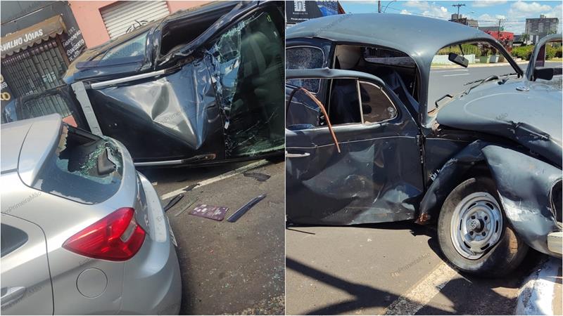 Carro capota após colisão no Centro de Franca; uma pessoa ficou ferida