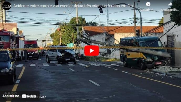 Acidente entre carro e van escolar deixa três crianças feridas em Franca