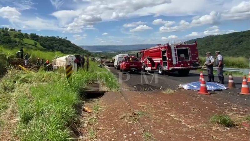 Tragédia na Rodovia Cândido Portinari deixa uma pessoa morta e uma ferida