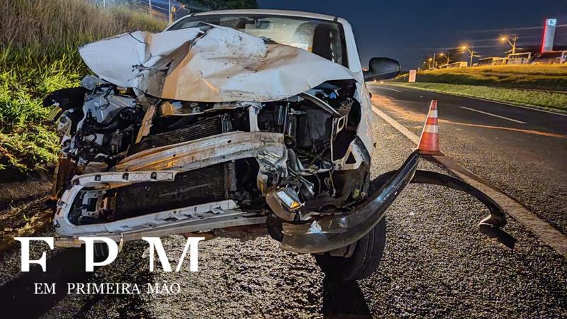 Colisão traseira entre carro e caminhão é registrada na rodovia Ronan Rocha, em Franca