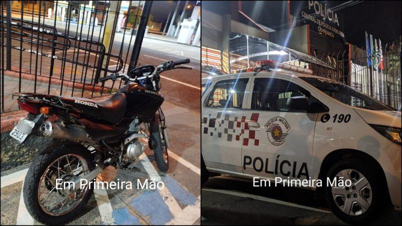 “Fuga”, indivíduo com moto furtada tenta fugir da PM e acaba na delegacia