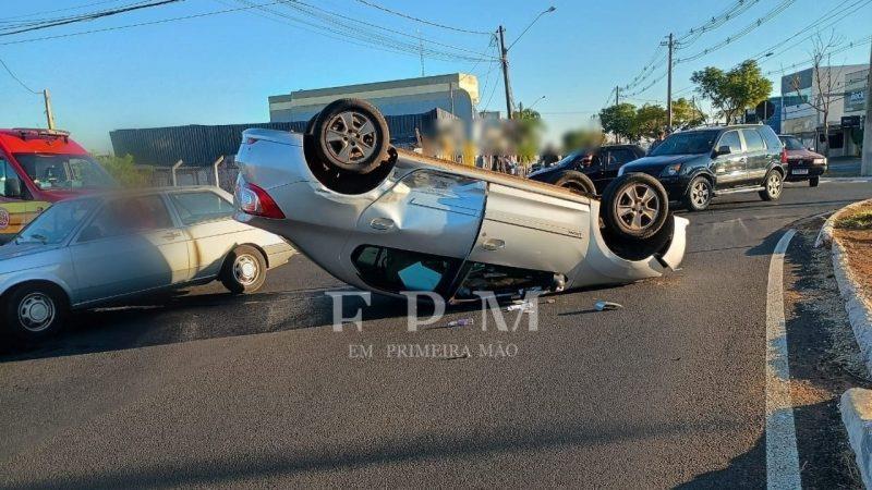 Manhã de feriado e dois acidentes mobilizaram equipes do Corpo de Bombeiros em Franca