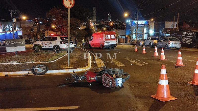 Motociclista fica ferida após sofrer grave acidente em avenida de Franca