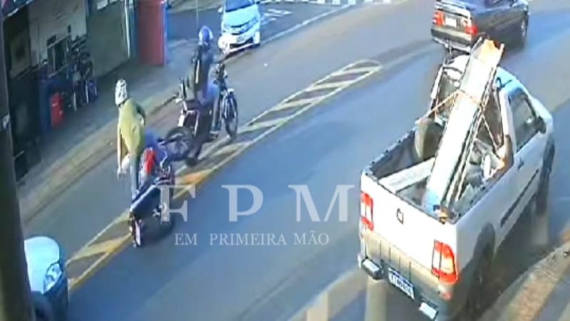 Três acidentes em menos de três horas foram registrados na Avenida Brasil, em Franca