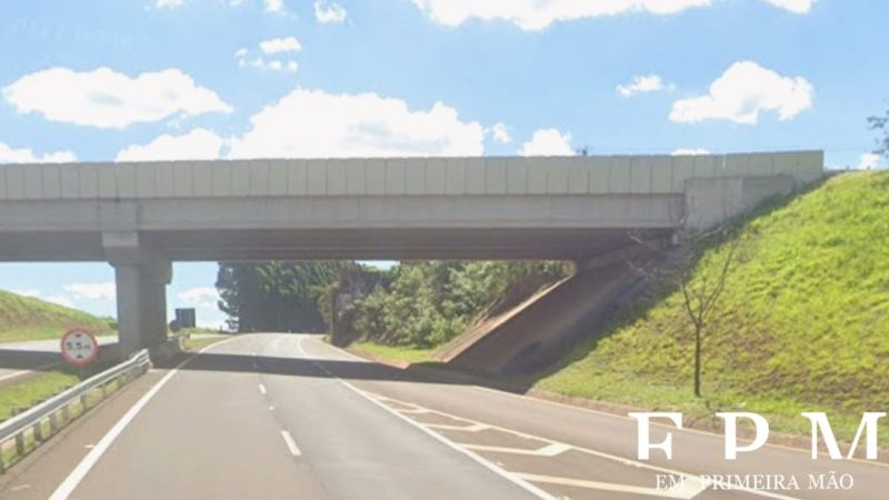 Homem é socorrido com ferimentos graves após sofrer queda de viaduto em Franca