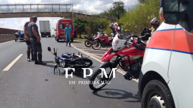 Colisão entre moto e caminhão deixa motociclista ferido na Cândido Portinari