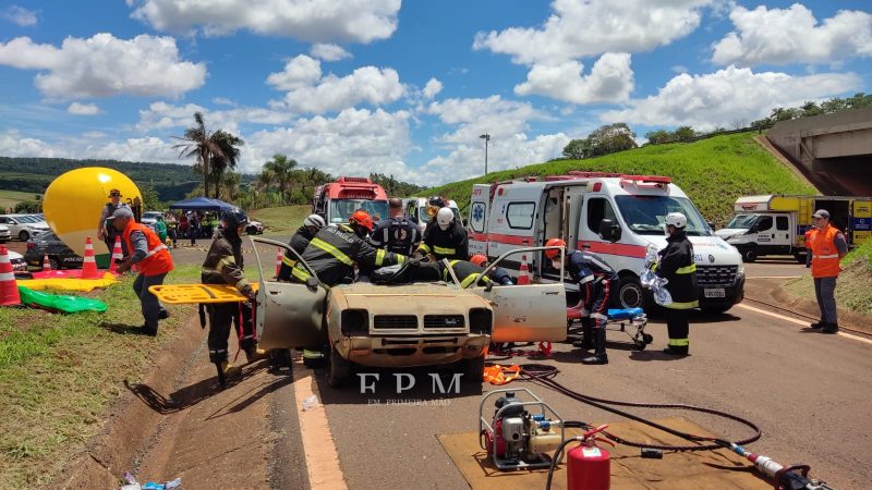 Simulado de acidente com produto inflamável e vítimas graves é realizado na Rodovia Cândido Portinari