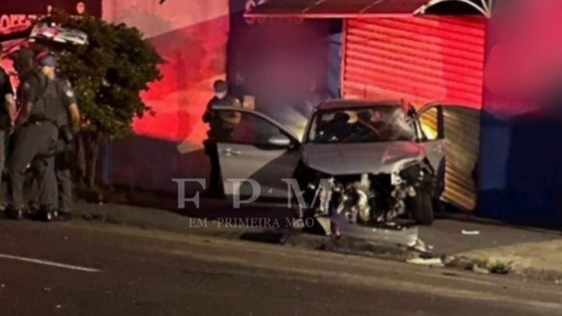 Adolescente com diversas passagens pela polícia se envolve em grave acidente com carro roubado