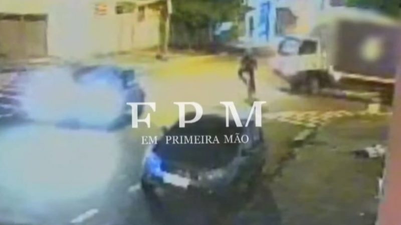 Câmera de segurança registra acidente que deixou ciclista gravemente ferido na Vila Formosa