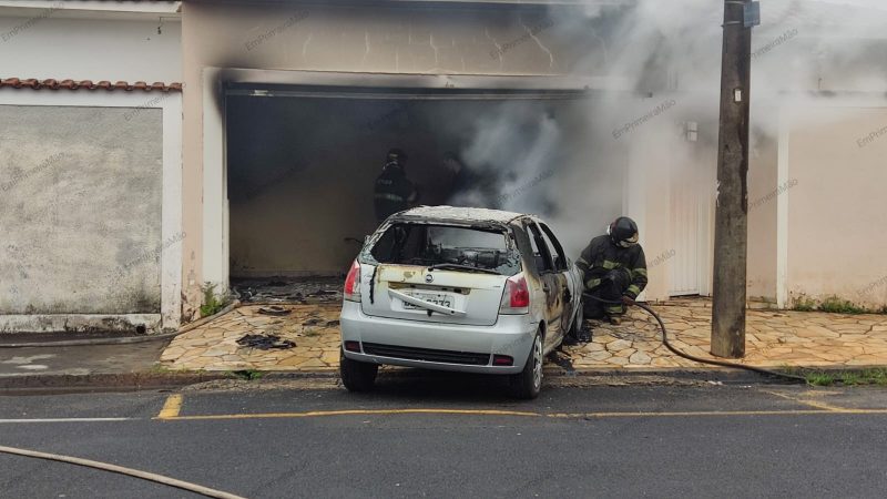 Fogo em veículo mobiliza equipes do Corpo de Bombeiros em Franca