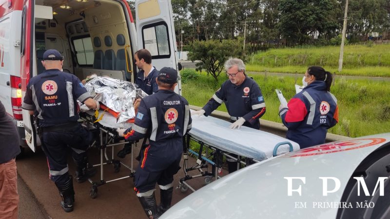 Pneu estoura e provoca acidente com dois irmãos em rodovia de Franca