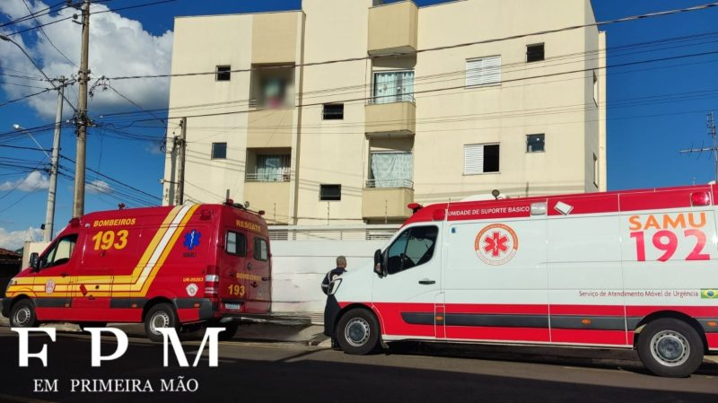 Criança de 4 anos é socorrida após cair do terceiro andar de conjunto de apartamentos em Franca